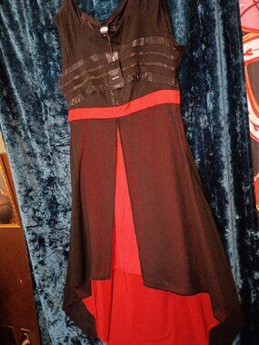 Hot Topic Star Wars “Her Universe” Dress NWT